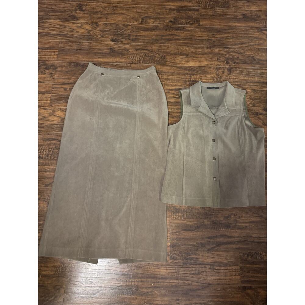 VTG Lana Lee Canada Suede 2 Piece Suit Top & Skirt Green Sz:8